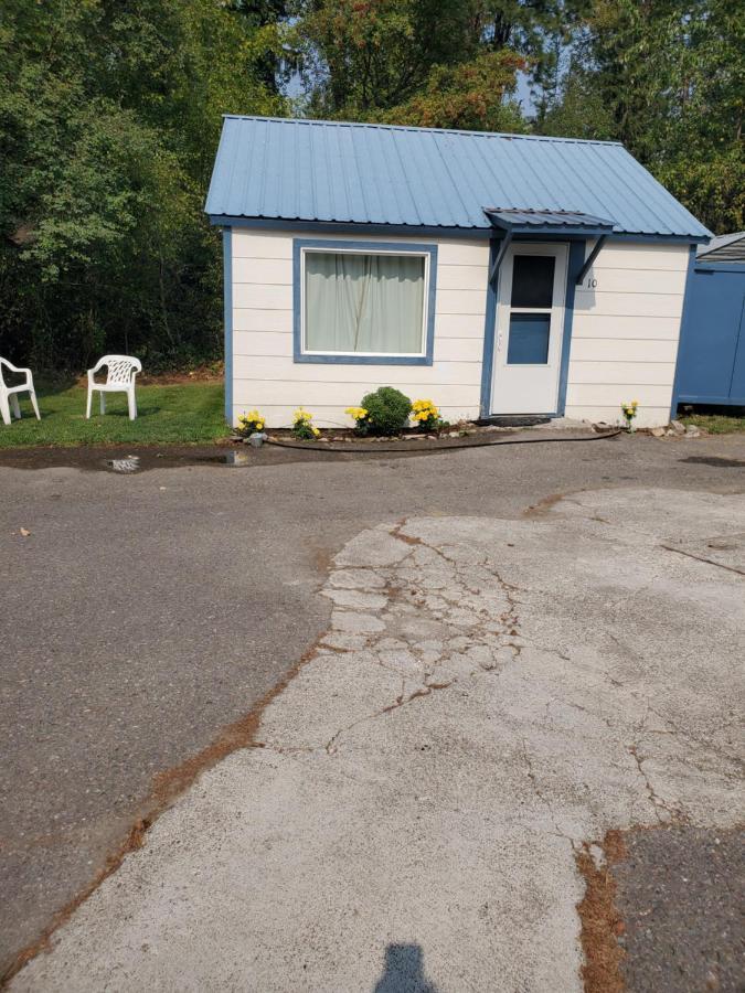 Little River Motel Saint Regis St. Regis Exterior foto