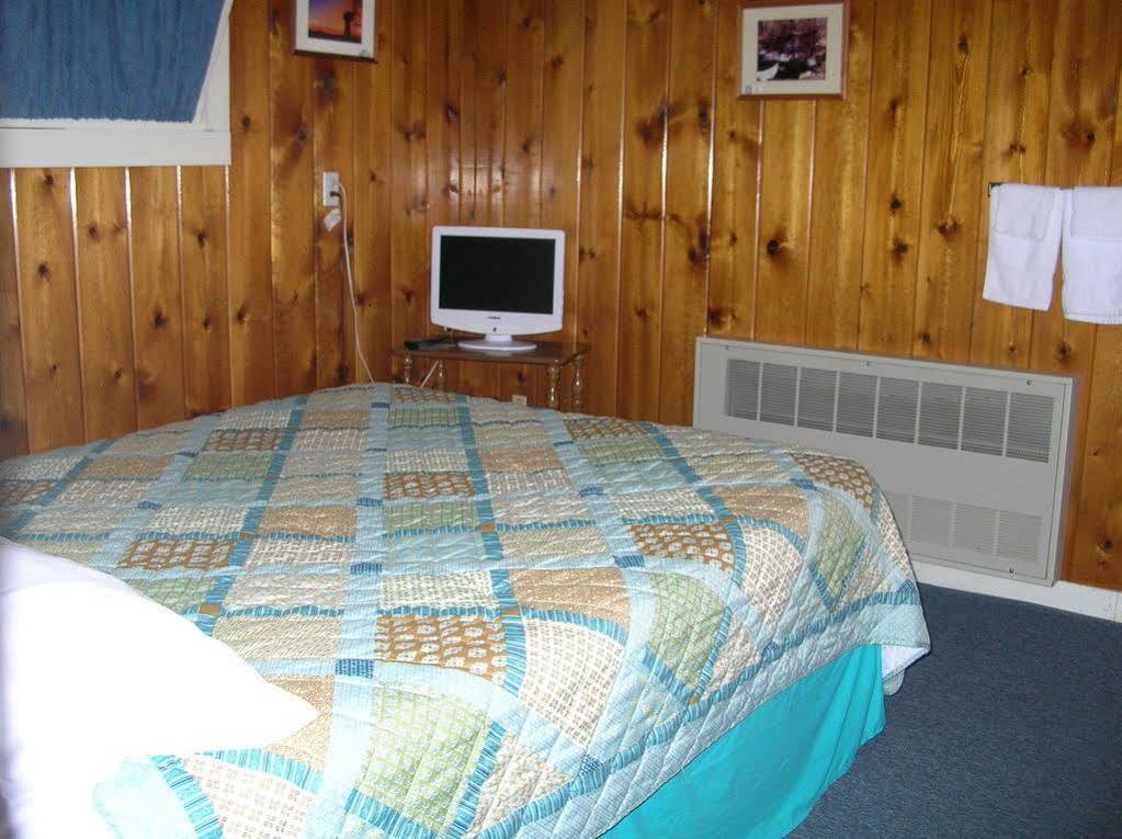 Little River Motel Saint Regis St. Regis Exterior foto